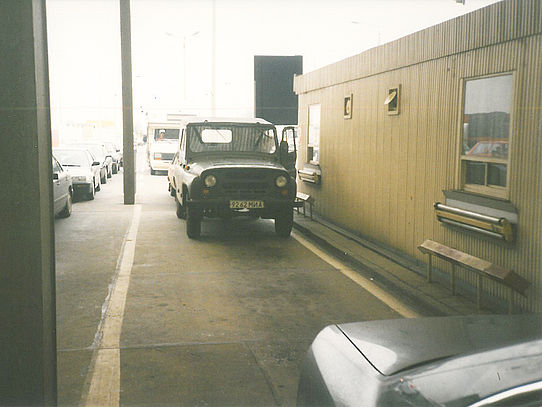 Russian jeep at border