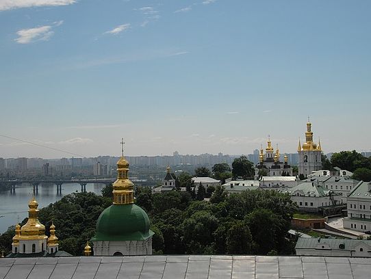 Kirchendächer über Dnepr