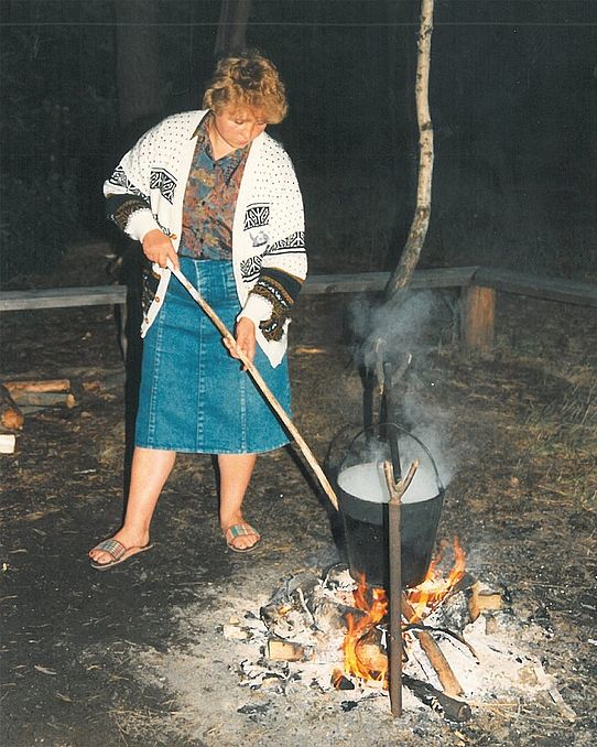 Kochtopf auf Feuer