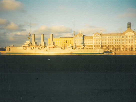 Schlachtschiff in St. Petersburg 1992