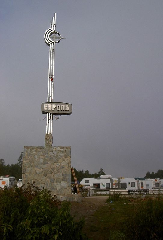 Monument mit Wohnmobilen